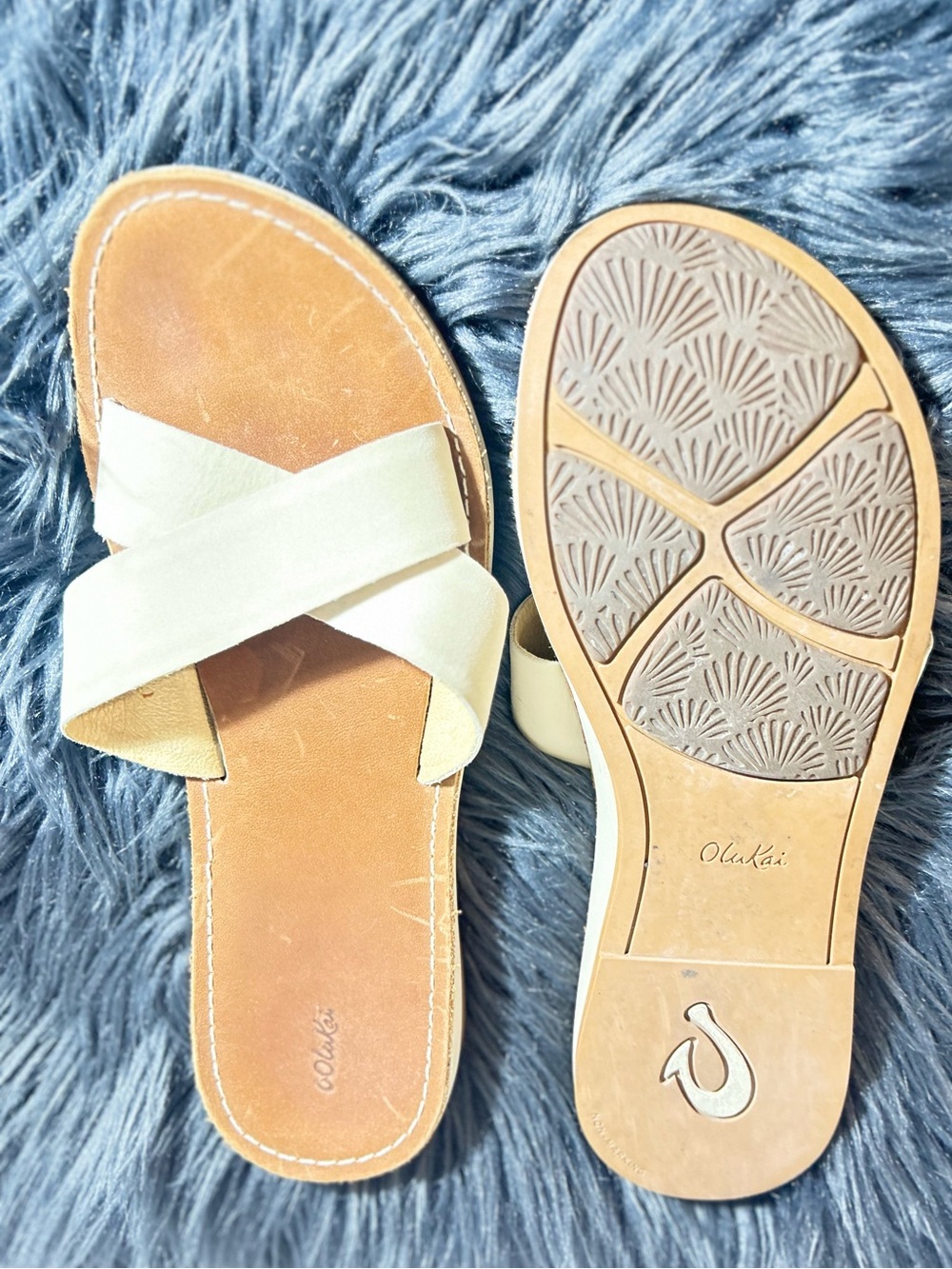 OLUKAI Ke'a Women's Beach Sandals Casual Crisscross Slide Sandal Beige Size 9 - Picture 9 of 10